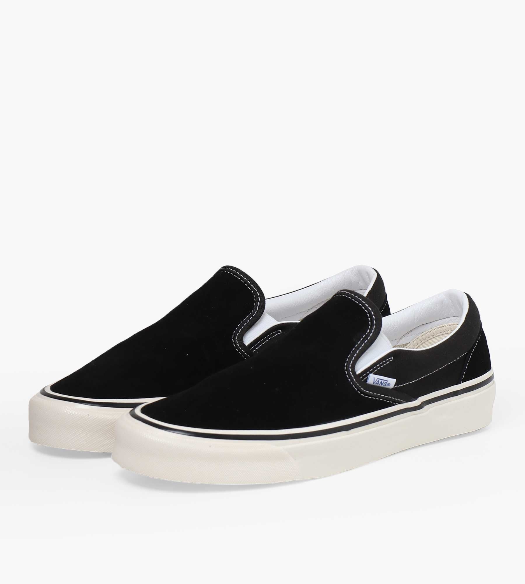 Vans Anaheim Classic Slip-On 98 DX Suede OG Black - Image 2